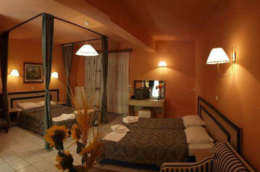 Polychrono Beach Hotel Szoba fotó